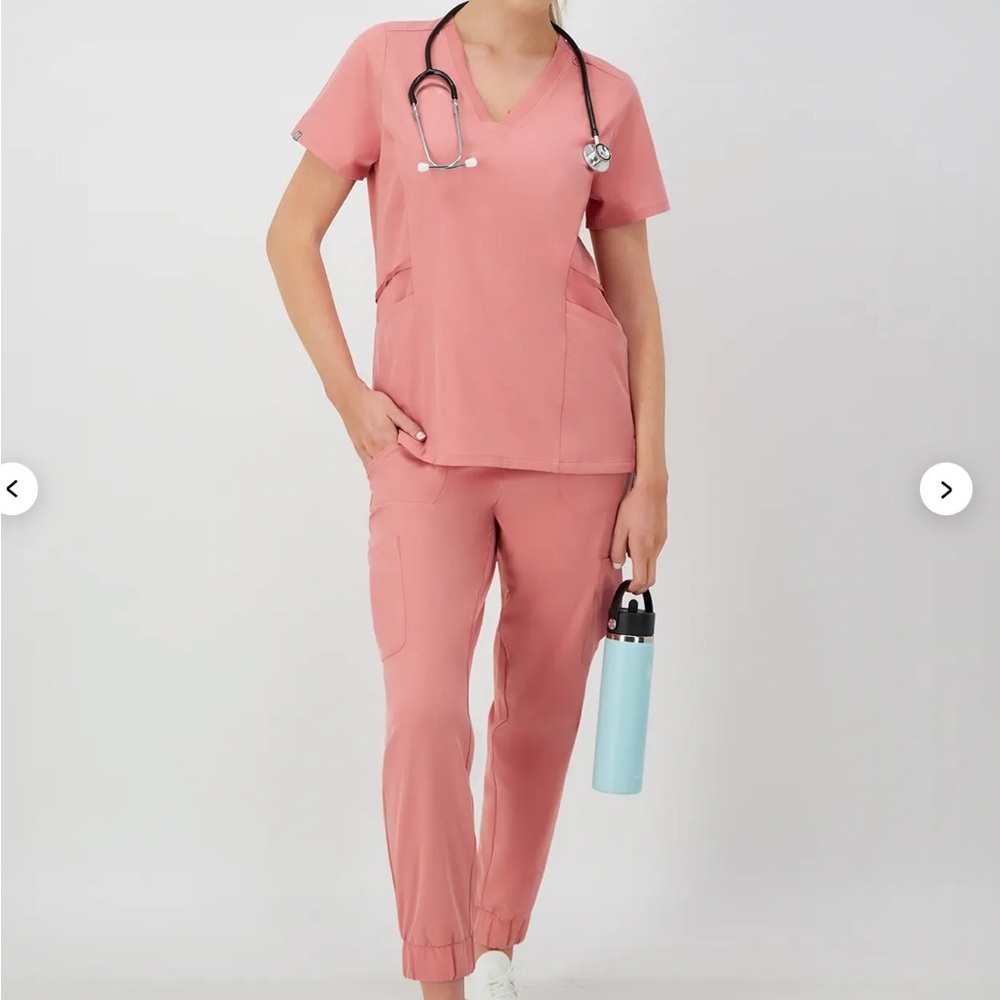 Hanes Rose Ranch Scrub Set